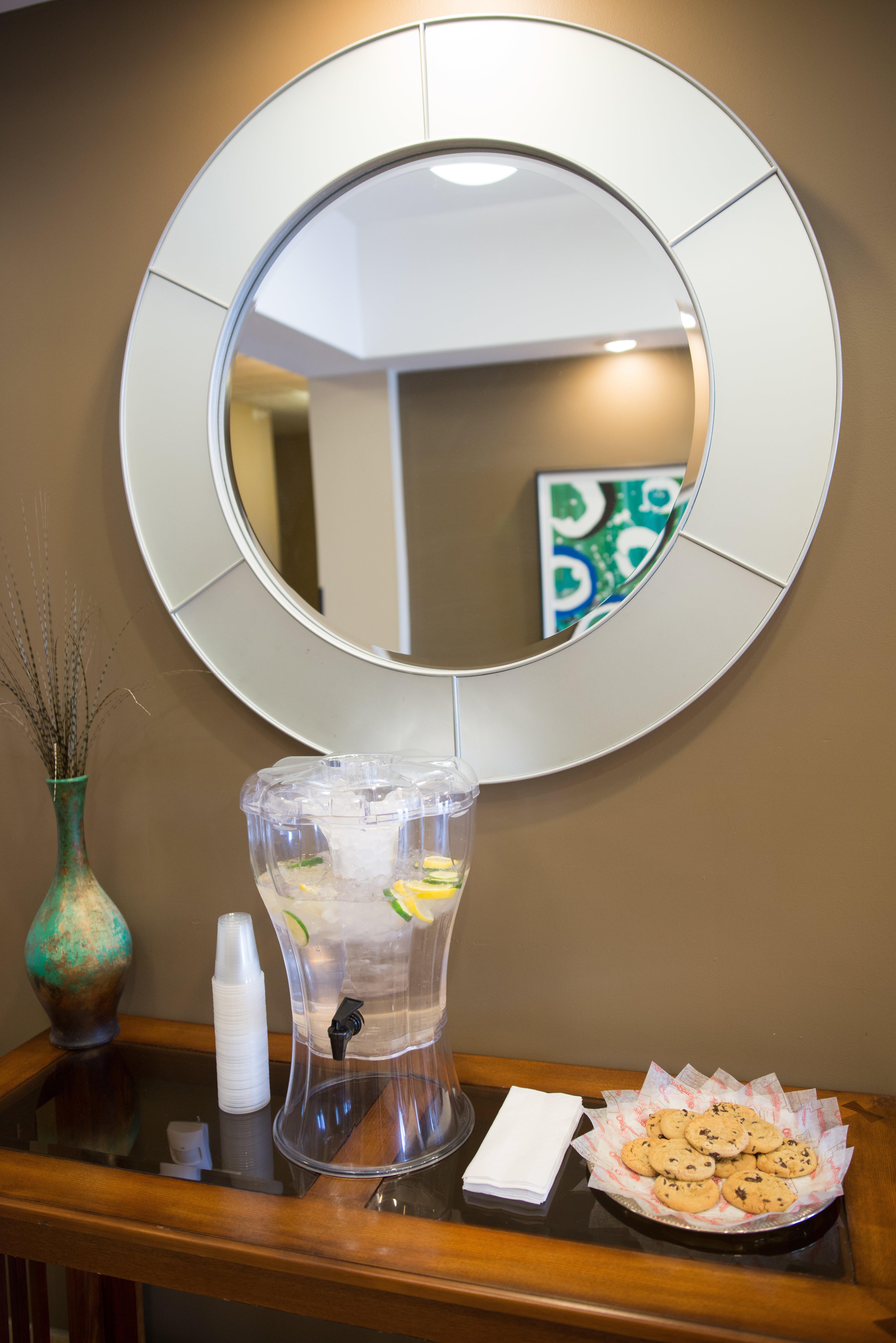 Holiday Inn Express & Suites Northwood By Ihg Silver Lake Extérieur photo